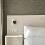 Rice Bulevar Hotel 3*