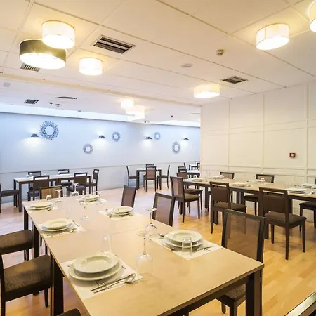 布雷瓦布尔格斯酒店 酒店 Burgo