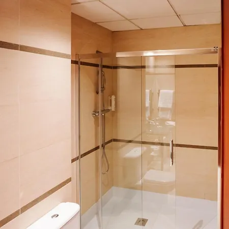 布雷瓦布尔格斯酒店 Burgo