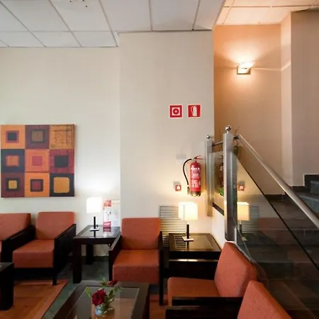 布雷瓦布尔格斯酒店 Burgo