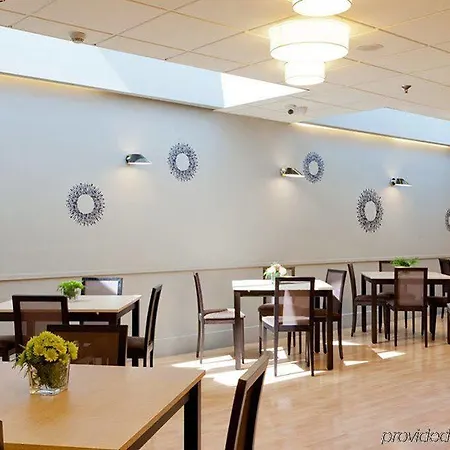 布雷瓦布尔格斯酒店 3*